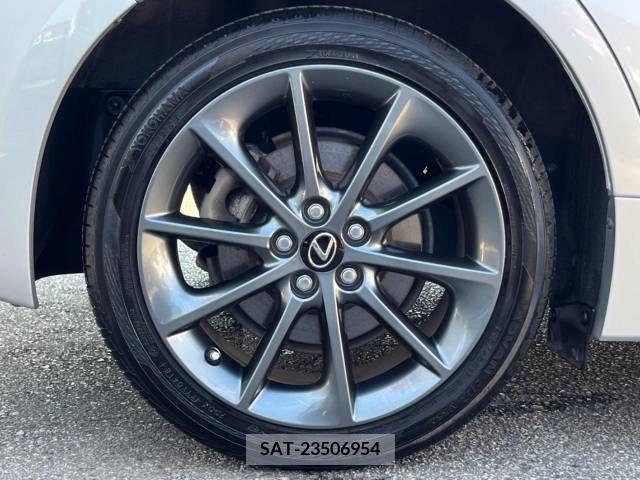 Lexus CT 2011-02 362725-13