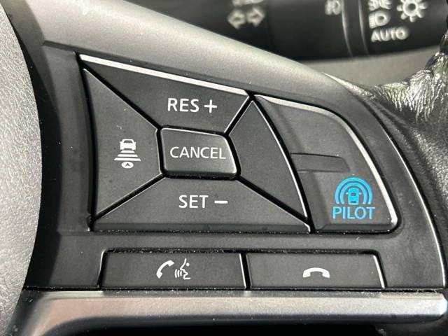 Nissan X-TRAIL 2017-06 19880-2