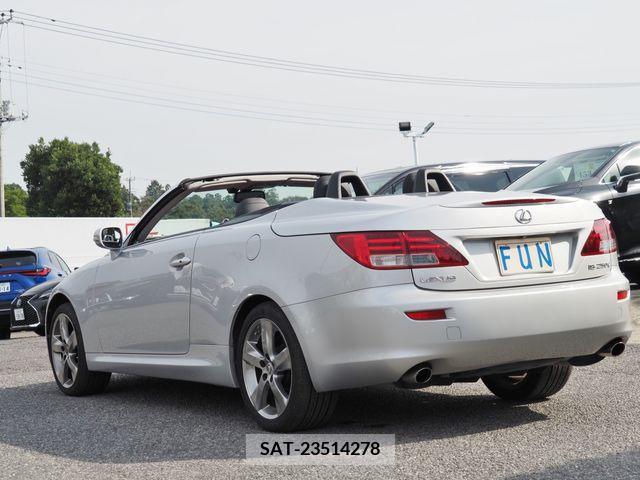 Lexus IS 2010-10 202717-5
