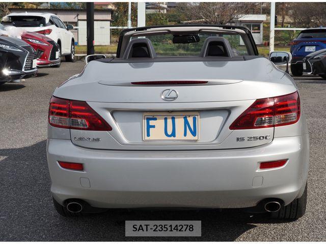 Lexus IS 2010-10 202717-6