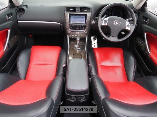 Lexus IS 2010-10 202717-11