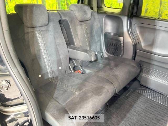 Honda N BOX CUSTOM 2023-04 278906-9