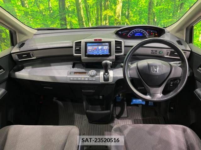 Honda FREED 2013-01 302859-1