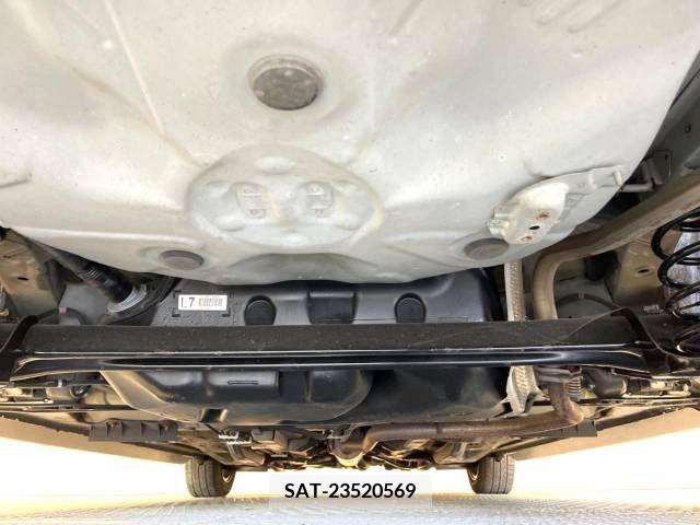 Toyota VITZ 2013-07 327386-19