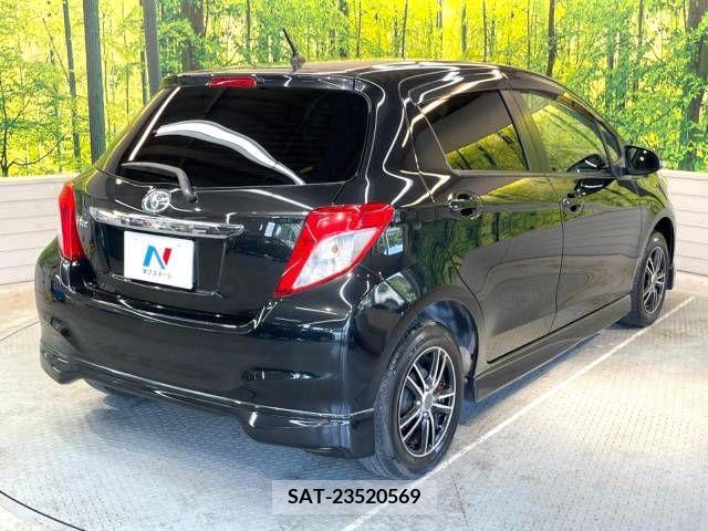 Toyota VITZ 2013-07 327386-17