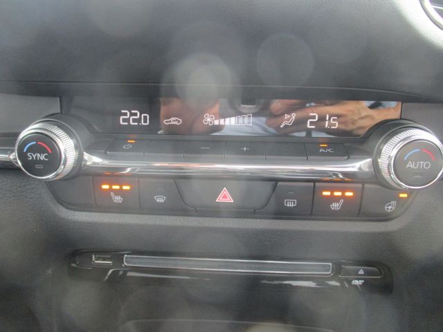 Mazda CX-30 2020-08 22834-15