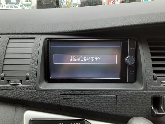 Toyota ISIS 2014-01 5845-16