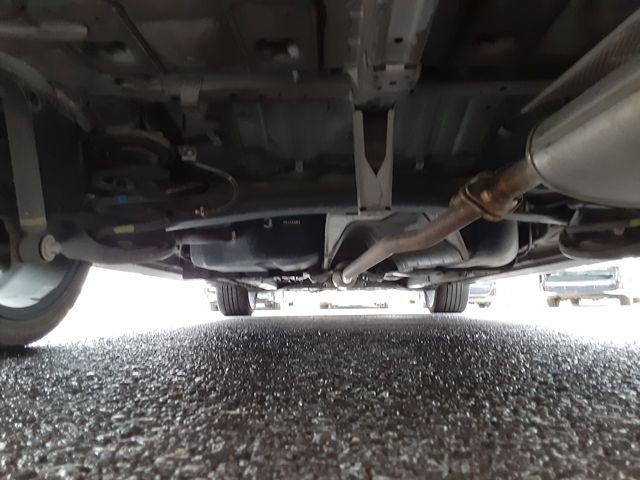 Toyota ISIS 2014-01 5845-6