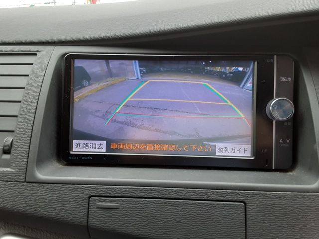 Toyota ISIS 2014-01 5845-17