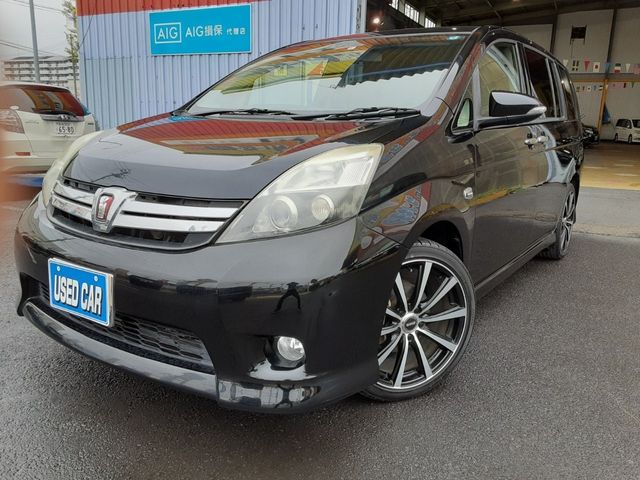 Toyota ISIS 2014-01 5845-0