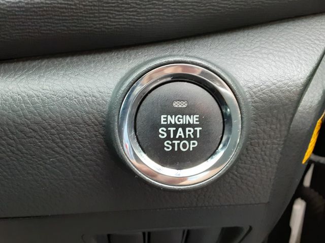 Toyota ISIS 2014-01 5845-13