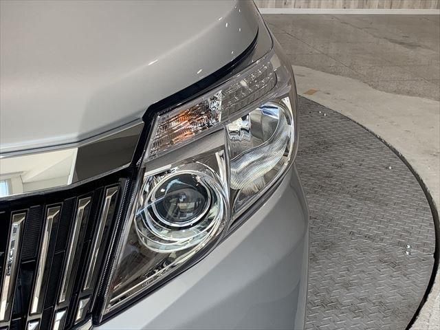 Toyota ESQUIRE 2015-10 9877-8