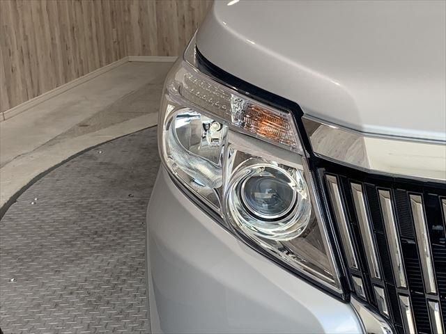 Toyota ESQUIRE 2015-10 9877-9