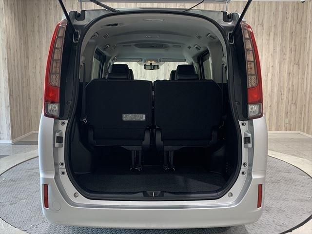 Toyota ESQUIRE 2015-10 9877-25