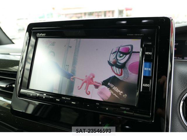 Honda N BOX CUSTOM 2018-01 233808-19