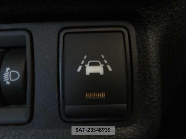 Nissan NOTE 2018-09 204722-10
