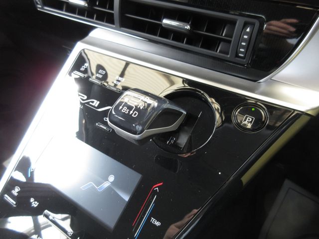 Toyota Mirai 2017-12 10868-15