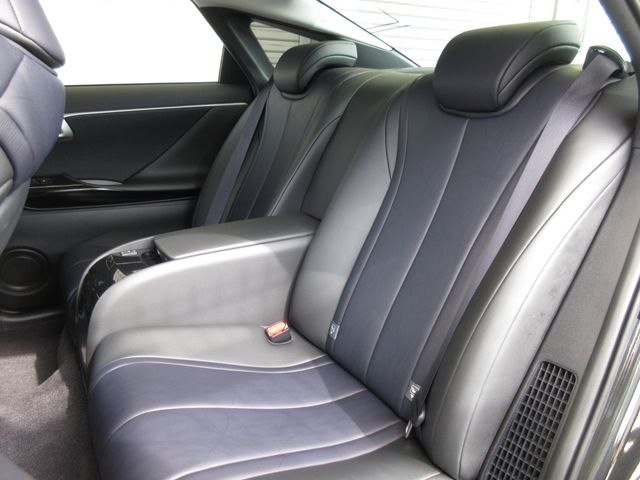 Toyota Mirai 2017-12 10868-10