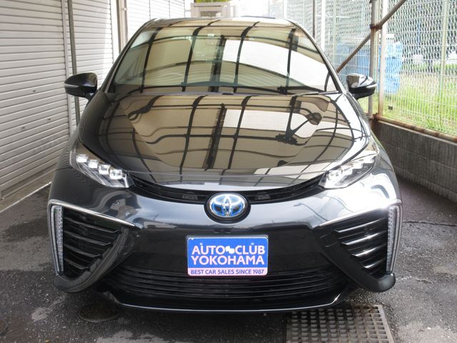 Toyota Mirai 2017-12 10868-1