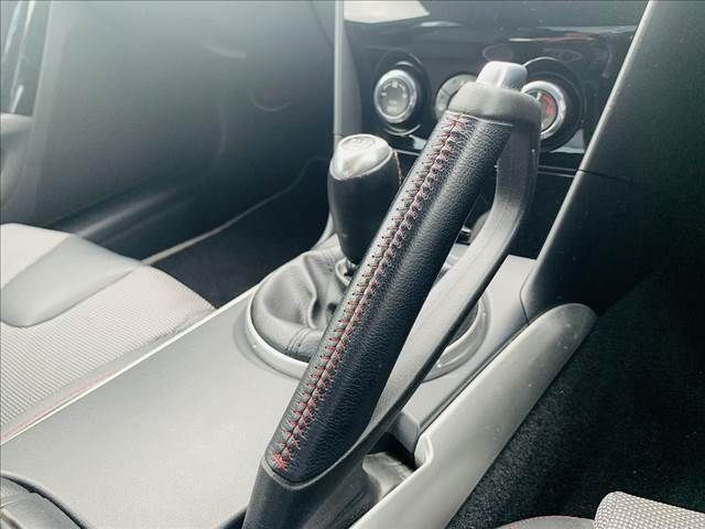 Mazda RX-8 2008-03 184933-17