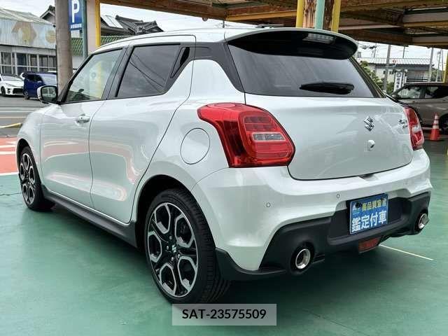 Suzuki SWIFT 2023-01 320846-1