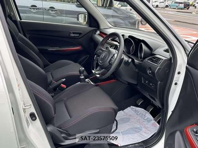 Suzuki SWIFT 2023-01 320846-12