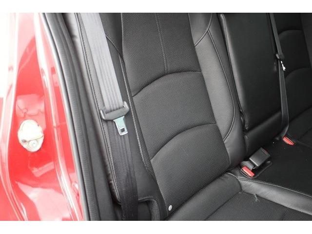 Mazda AXELA SPORT 2017-01 8610-15
