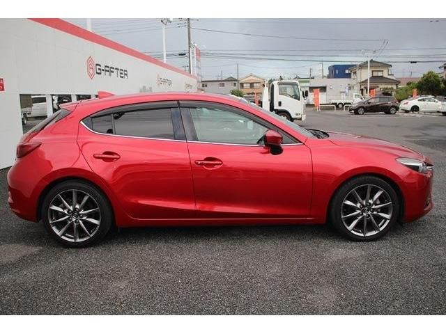 Mazda AXELA SPORT 2017-01 8610-10