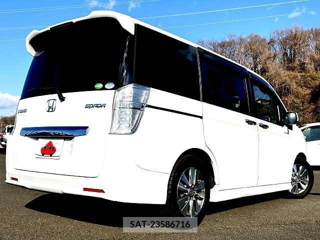 Honda e 2015-03 208095-2