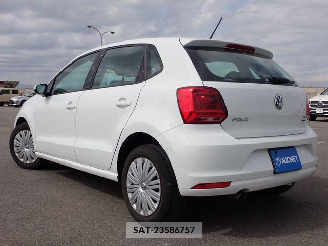 VolksWagen POLO 2015-05 228292-2