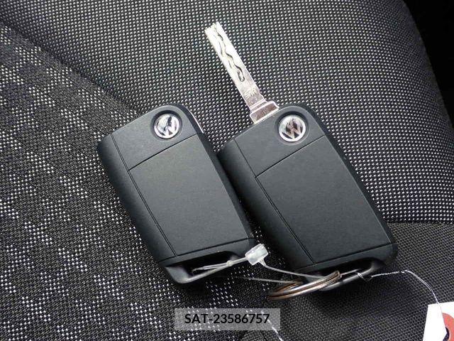 VolksWagen POLO 2015-05 228292-25