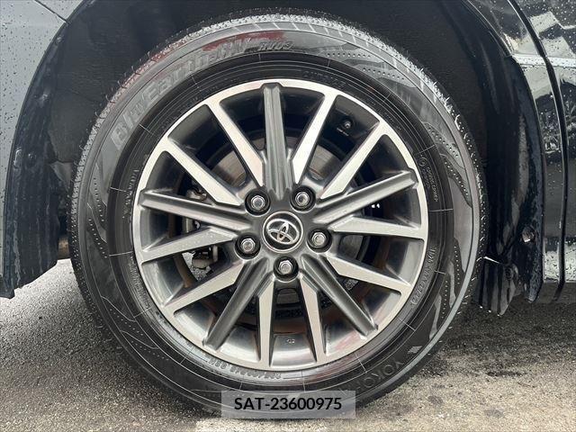 Toyota VOXY 2014-08 321414-15