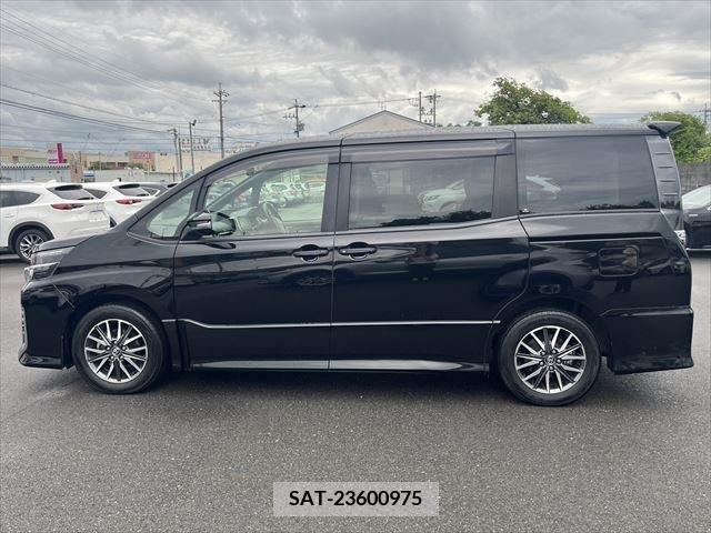 Toyota VOXY 2014-08 321414-7