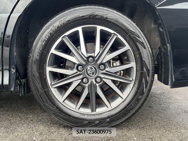 Toyota VOXY 2014-08 321414-16