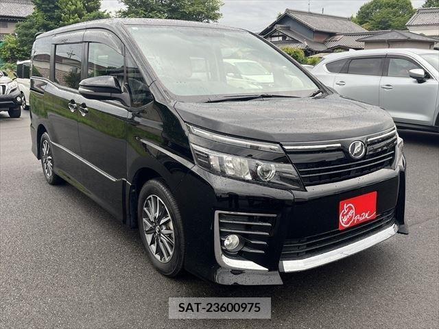 Toyota VOXY 2014-08 321414-2