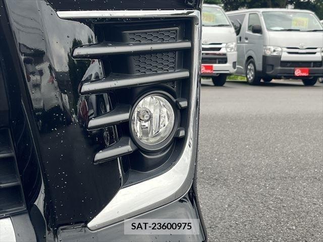 Toyota VOXY 2014-08 321414-10