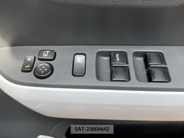 Suzuki HUSTLER 2014-04 328366-21