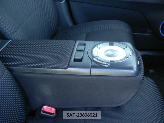 Toyota BB 2010-01 216486-12