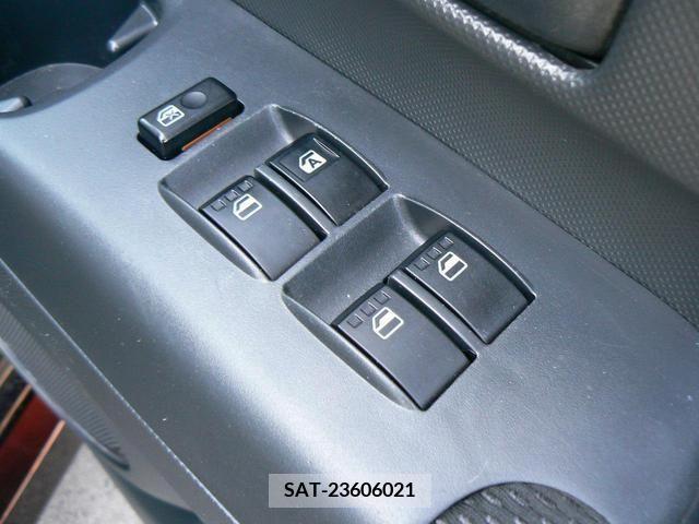 Toyota BB 2010-01 216486-15