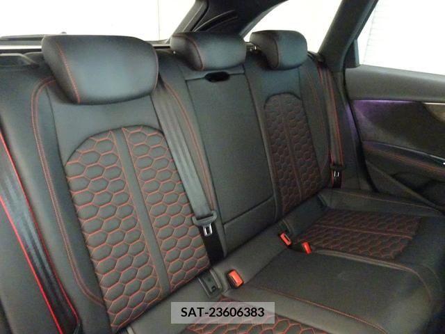 Audi RS4 2021-12 343055-16