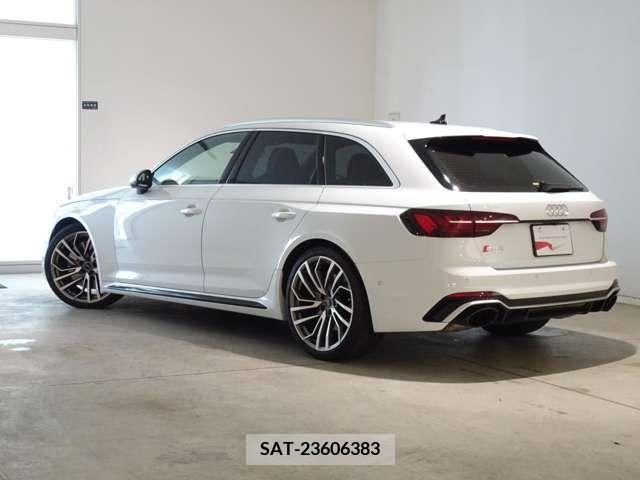 Audi RS4 2021-12 343055-5