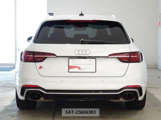 Audi RS4 2021-12 343055-3