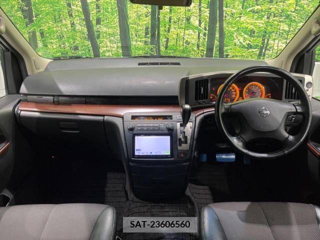 Nissan ELGRAND 2005-07 268473-1