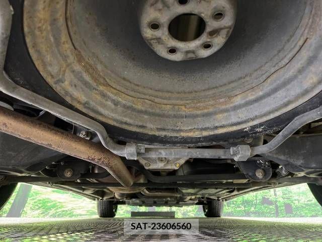 Nissan ELGRAND 2005-07 268473-19