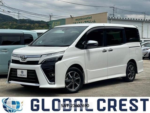 Toyota VOXY 2021-08 288854-0