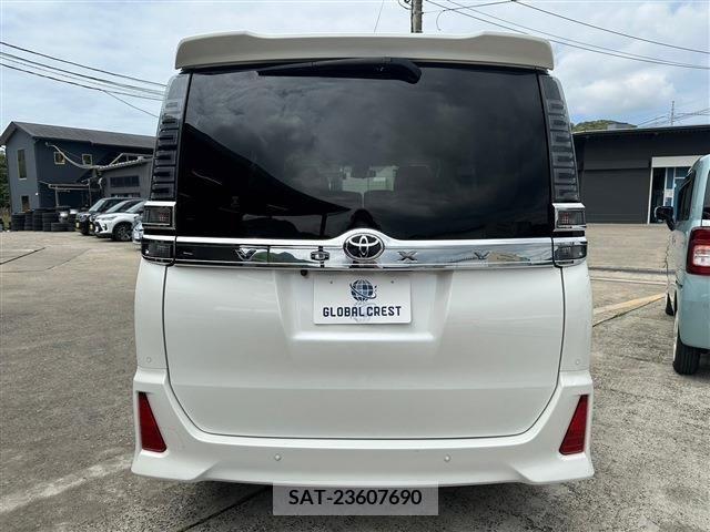 Toyota VOXY 2021-08 288854-12