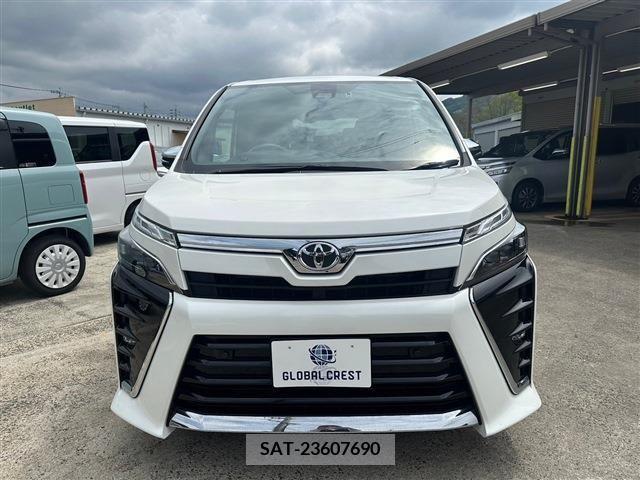 Toyota VOXY 2021-08 288854-8