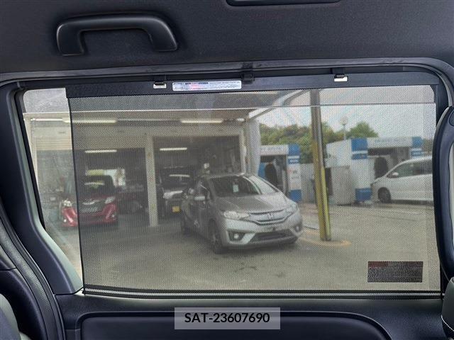 Toyota VOXY 2021-08 288854-17