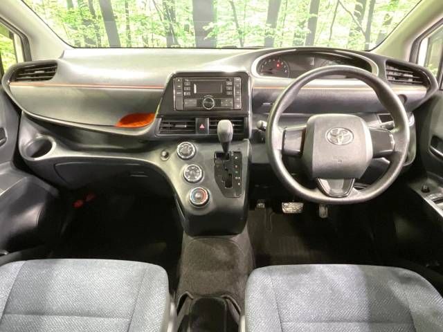 Toyota SIENTA 2018-01 14105-1