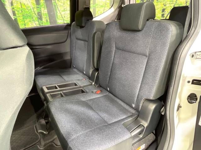 Toyota SIENTA 2018-01 14105-8